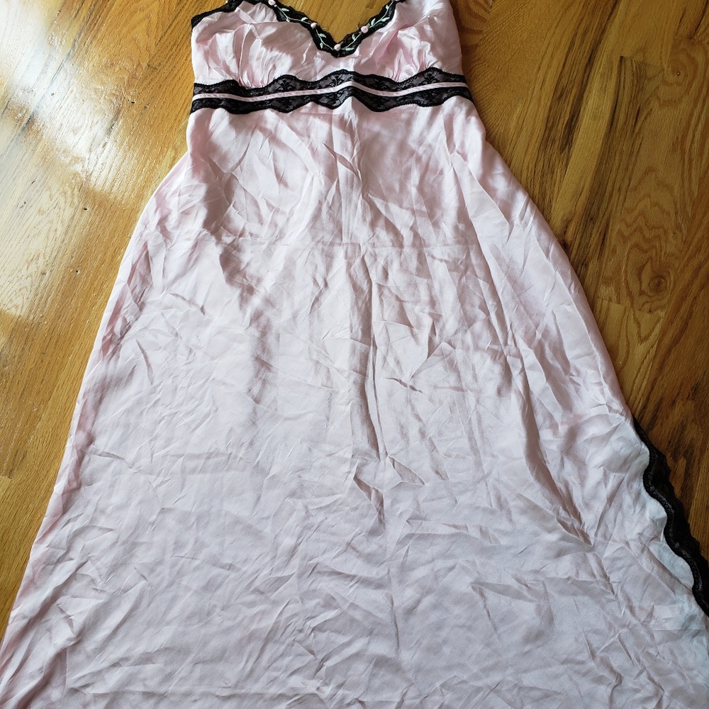 Lingerie - Picture 4 of 4